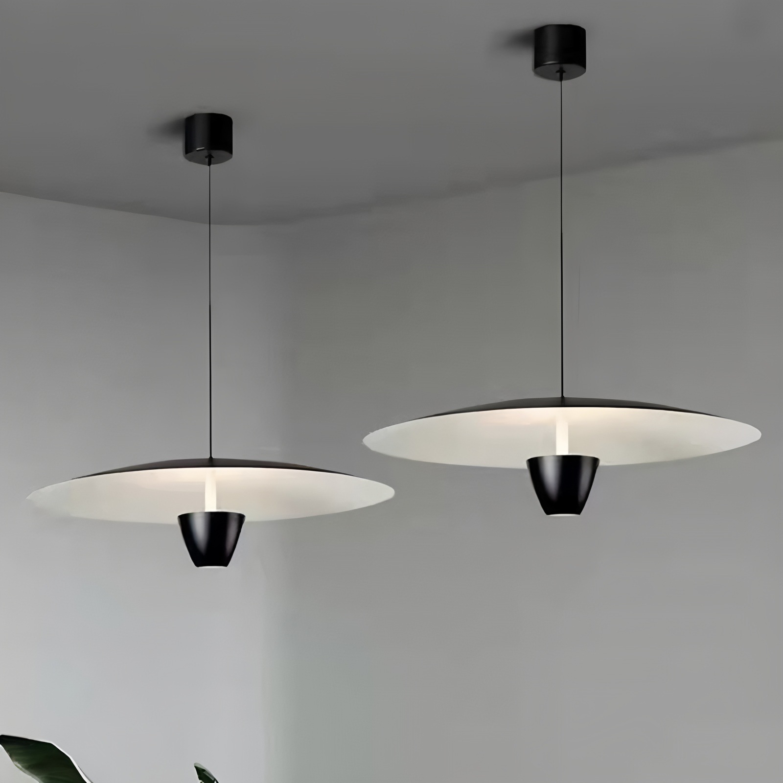 Flemmingro Modern Flying Saucer Disk Pendant Light Flemmingro Modern Flying Saucer Disk Pendant Light