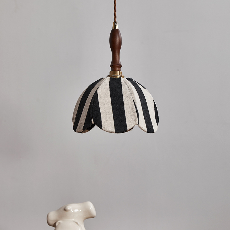 Orvendal Vintage Striped Petal Cloth Shade Pendant Light Orvendal Vintage Retro Striped Petal Cloth Shade Pendant Light Fabric Flower