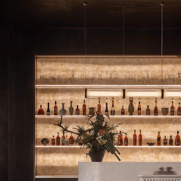 Parduutino Modern Glass Tube Linear Pendant Light Parduutino Modern Glass Tube Linear Pendant Light Restaurant