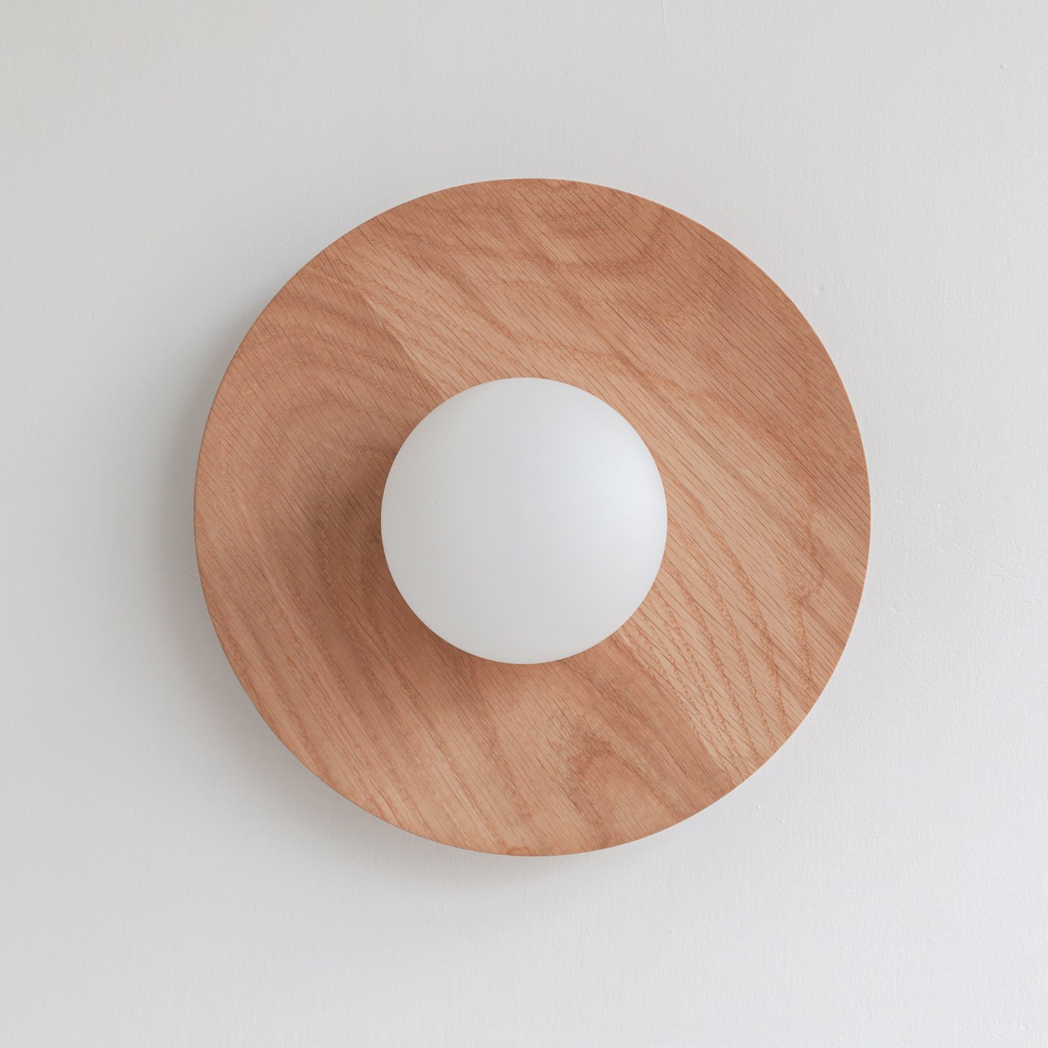Vindsora Scandinavian Eclipse Wooden Disc Wall Light Vindsora Scandinavian Eclipse Wooden Disc Wall Light Natural Wood Minimalist